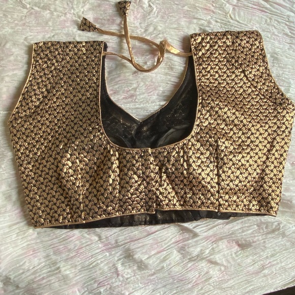 Party Blouse padded gold n black - Picture 3 of 4